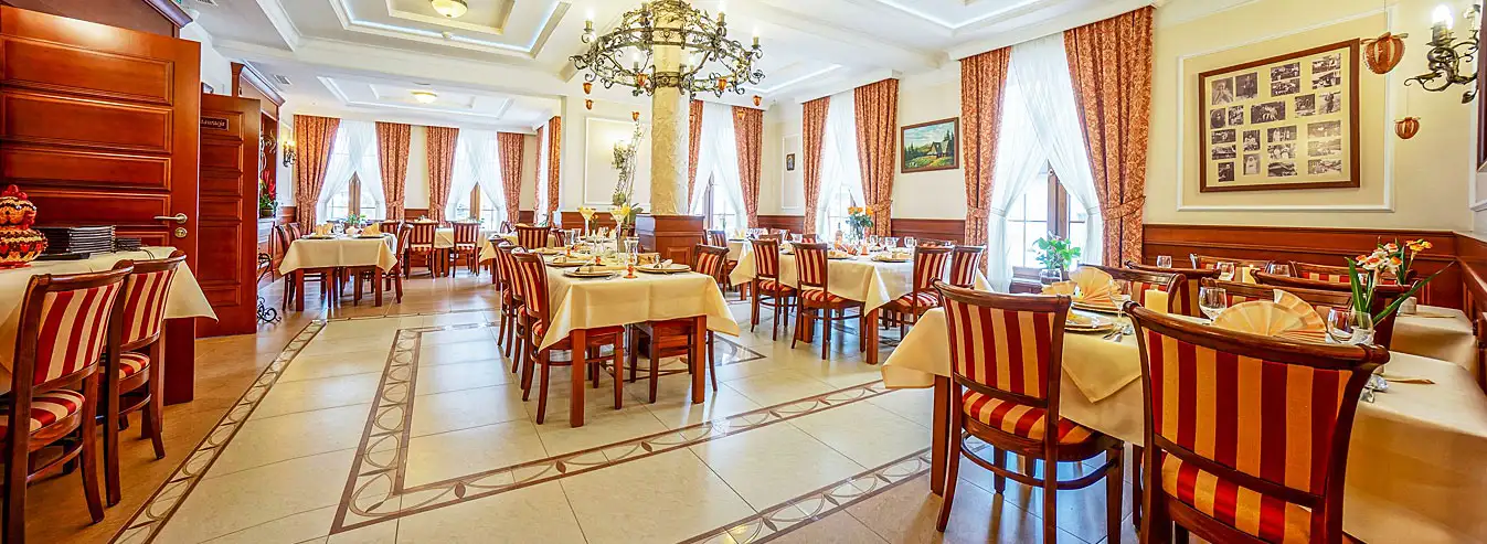 Hotel Białka Tatrzańska Tatry vakantie in de bergen Polen - een set eetzaal