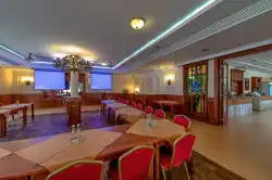 Een fragment van het interieur van het hotel
